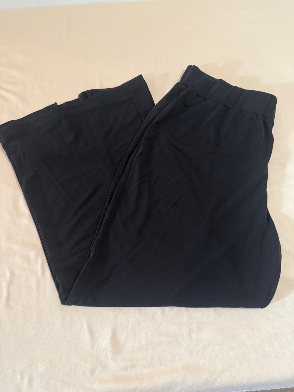 Susan Graver Black Pull On Bootcut Pants Front Slit Hem Women’s 1XP Stretch